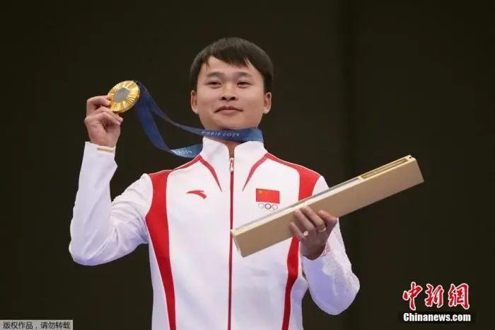 中国健儿巴黎奥运多点开花 潘展乐、邓雅文等创