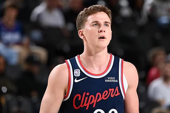 德克萨斯传奇力克圣迭戈快船 佩度拉29+7助攻难掩