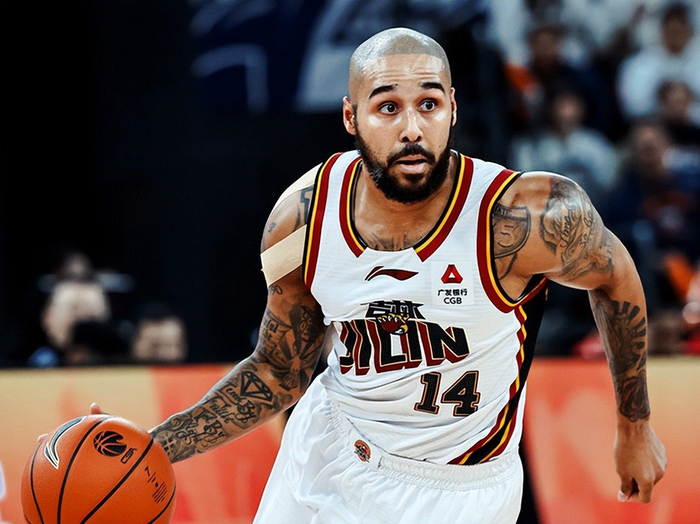 新疆与吉林卡位战吉林险胜 新疆季后赛席位悬念