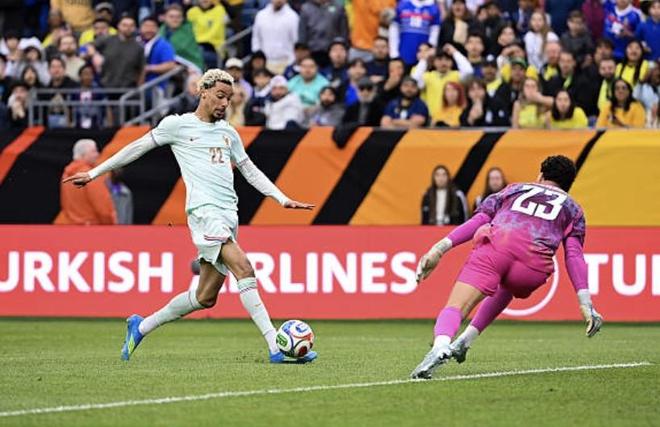 埃基蒂克对阵巴西展现适配性 成姆巴佩理想搭档