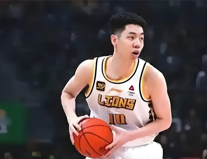 广厦惨败深圳15分 王博战术遭质疑