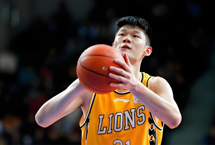 广厦惨败深圳15分 王博战术遭质疑