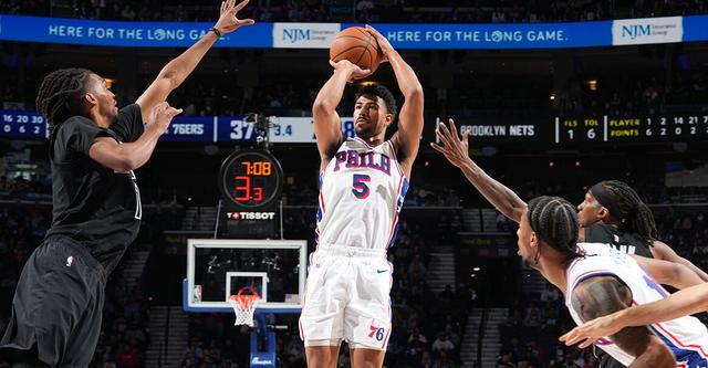 费城76人主场力克布鲁克林篮网 格里姆斯砍28分助