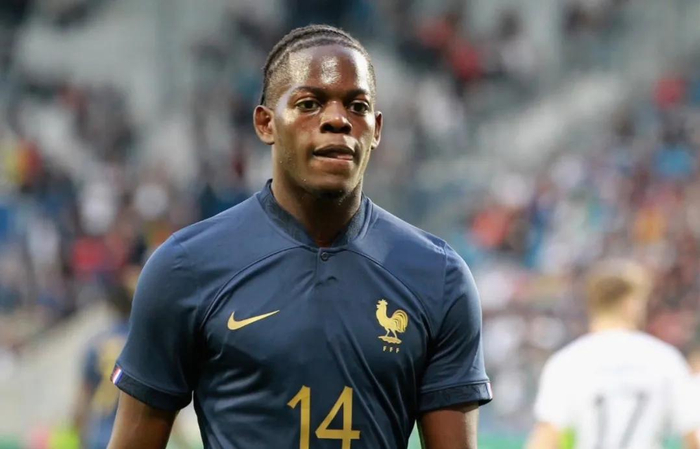 切尔西瞄准巴尔科引援 瓜迪奥拉拒绝沙特诱惑