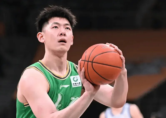 辽宁力克福建张陈治锋未登场引质疑 莱迪全面表