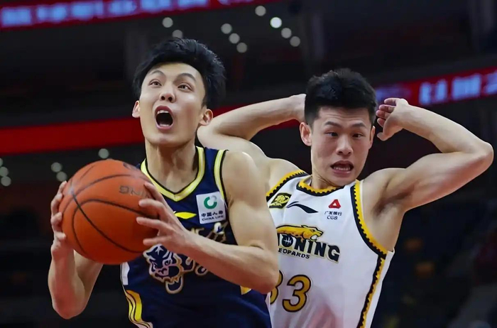 广东宏远主场惨败广州队 17分失利暴露球队隐患